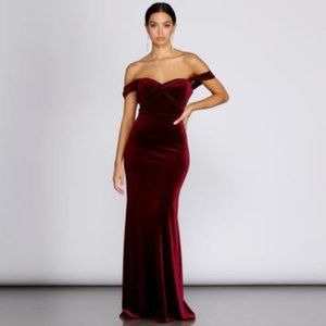 Windsor Jenisa Formal Burgundy Dress
